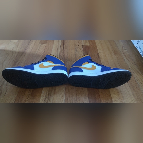 Lakers edition Jordans - Picture 1 of 4